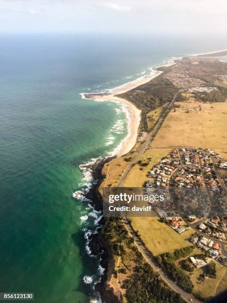 aerial view of the coastline between ballina and lennox head australia - ballina nsw stock pictures, royalty-free photos & images