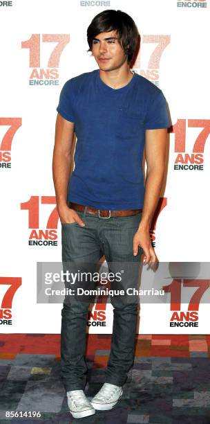 Actor Zac Efron poses during the Photocall of '17 Again' on March 24, 2009 at Hotel Plaza Athenee in Paris, France