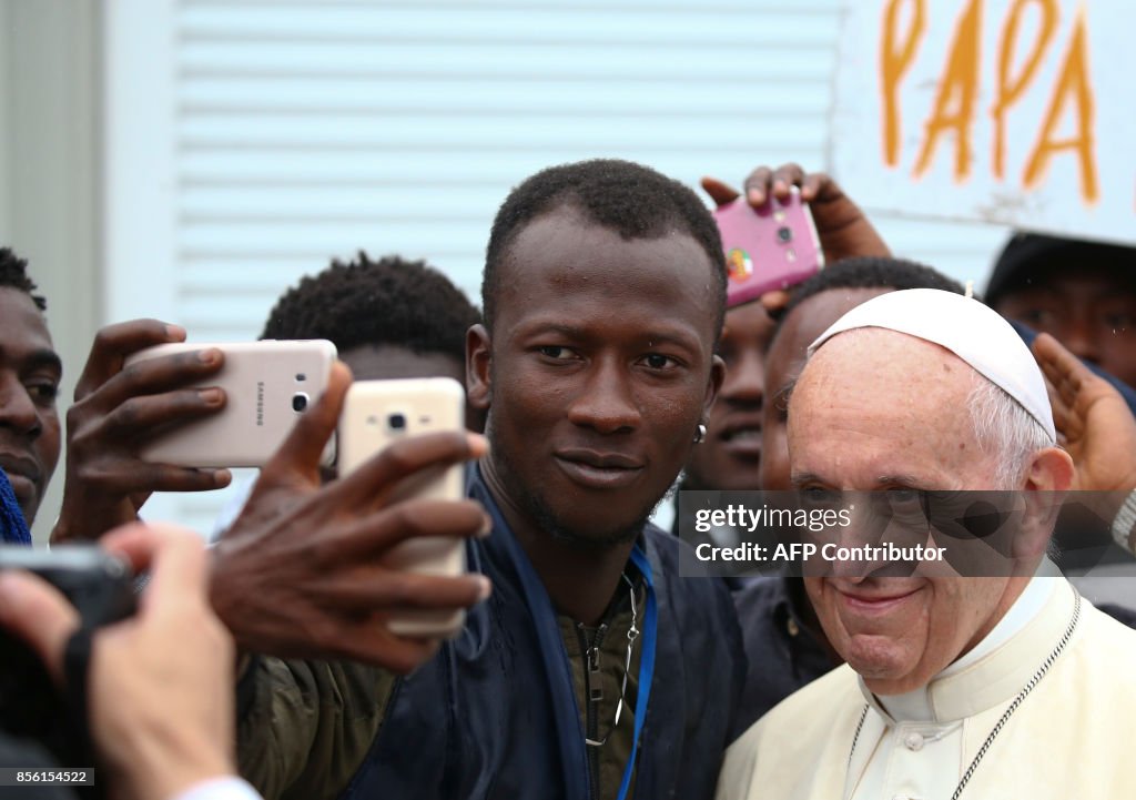 ITALY-VATICAN-POPE-VISIT-BOLOGNA
