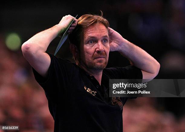 Head coach Martin Schwalb of Hamburg is seen during the EHF Champions League match between SG Flensburg and HSV Hamburg at the Campushalle on March...