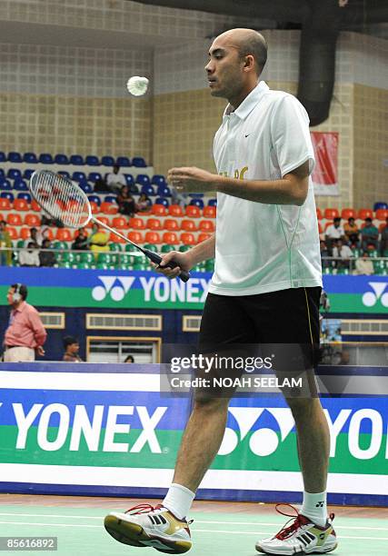 Ernæring Lim Minde om Malaysia's Sairul Amar Ayob reacts during his men's singles match... News Photo - Getty Images Ernæring Lim Minde om Malaysia's Sairul Amar Ayob reacts during his men's singles match... News Photo - Getty Images