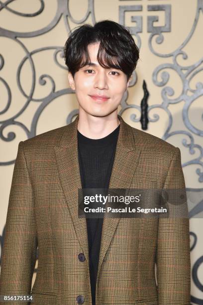 Lee Dong-wook attends the Givenchy show as part of the Paris Fashion Week Womenswear Spring/Summer 2018 on October 1, 2017 in Paris, France.