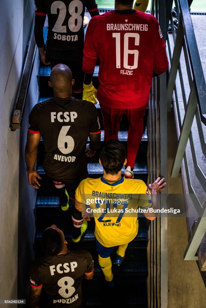 Eintracht Braunschweig v FC St. Pauli - Second Bundesliga