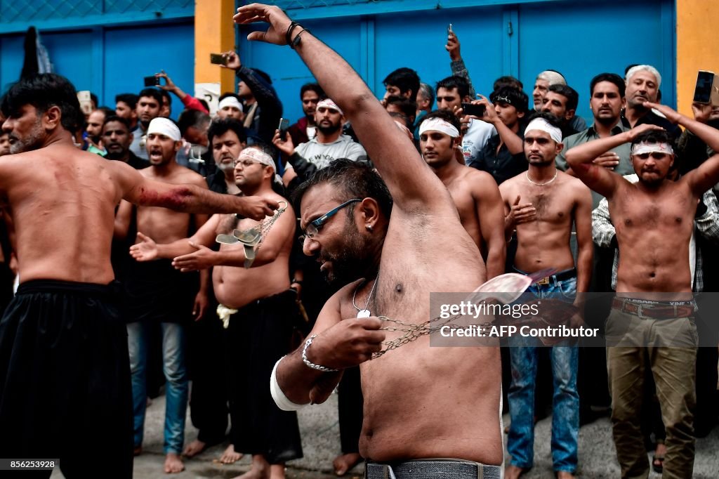 GREECE-MIGRANTS-ISLAM-RELIGION-ASHURA