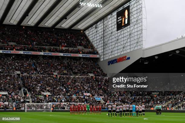 General view inside the stadium as Players and fans pay tribute to ex-Newcastle United chairman Freddy Shepherd prior to the Premier League match...