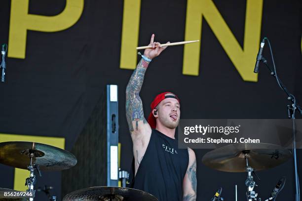 Gabe Barham of Sleeping With Sirens performs at Champions Park on September 30, 2017 in Louisville, Kentucky.