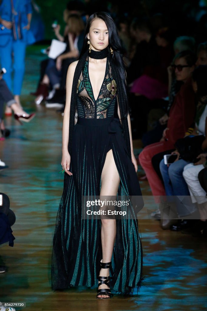 Elie Saab : Runway - Paris  Fashion Week Womenswear Spring/Summer 2018