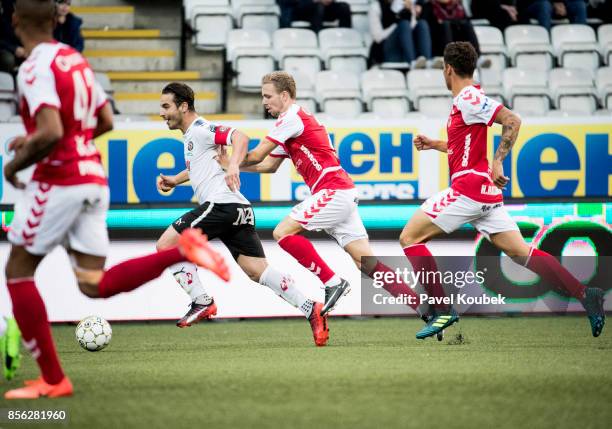 Nordin Gerzic of Orebro SK & Jonathan Ring of Kalmar FF during the Allsvenskan match between Orebro SK and Kalmar FF at Behrn Arena on October 1,...