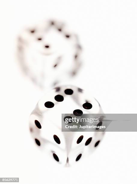 pair of dice - dice pair stock-fotos und bilder