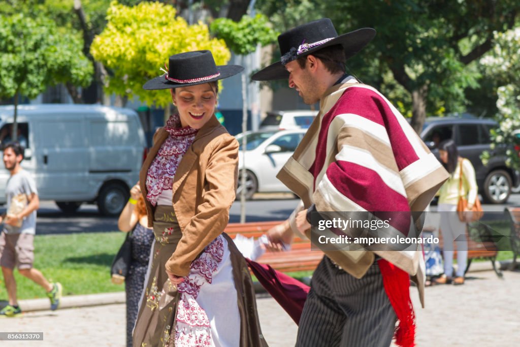 Der Tag der Unabhängigkeit Chiles feiern