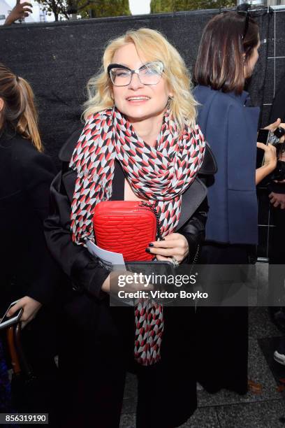 Evelina Khromtchenko attends Le Defile L'Oreal Paris as part of Paris Fashion Week Womenswear Spring/Summer 2018 at Avenue Des Champs Elysees on...