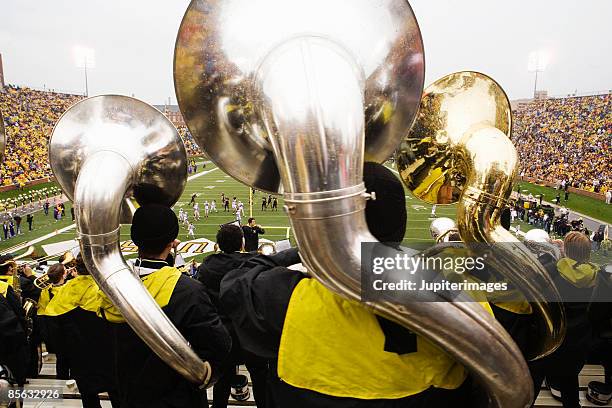 tuba players in marching band - marching band stock pictures, royalty-free photos & images