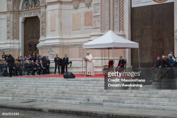 Pope Francis delivers the Angelus prayer in Piazza Maggiore during a pastoral visit in Bologna on October 1, 2017. Pope Francis visits Bologna for...