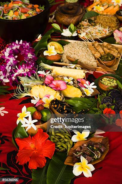 hawaiian picnic - chow mein stock pictures, royalty-free photos & images