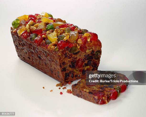 fruitcake studio shot - fruitcake stock-fotos und bilder