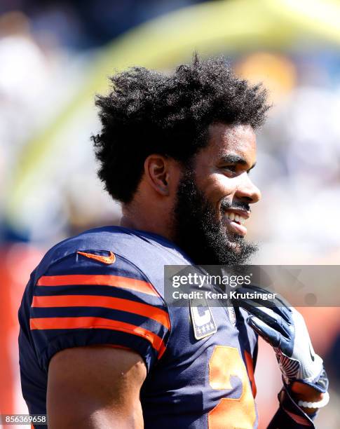 Quintin Demps of the Chicago Bears warms up prior to the game against the Pittsburgh Steelers at Soldier Field on September 24, 2017 in Chicago,...