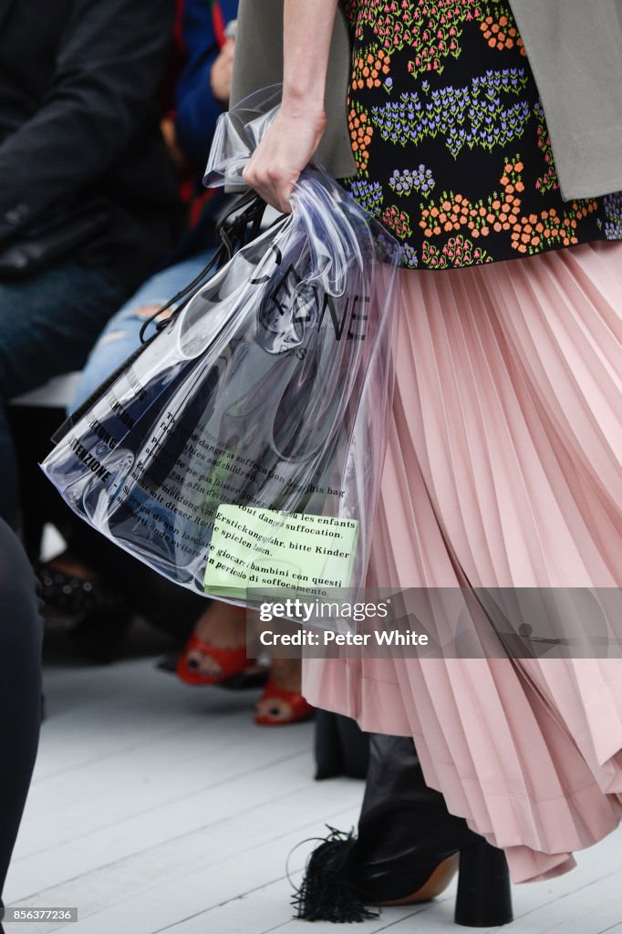 Celine : Runway - Paris Fashion Week Womenswear Spring/Summer 2018