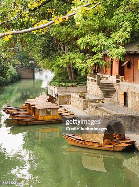 boats on river , suzhou , china - suzhou stock pictures, royalty-free photos & images
