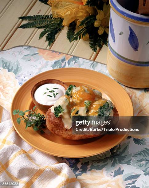 broccoli and cheese baked potato - baked potato stock pictures, royalty-free photos & images