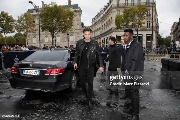 Francisco Lachowski attends Le Defile L'Oreal Paris as part of Paris Fashion Week Womenswear Spring/Summer 2018 at Avenue Des Champs Elysees on...