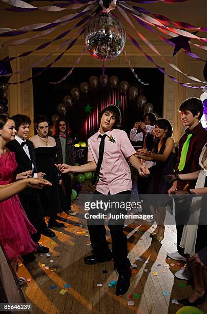 teenagers dancing together at prom - prom dancing stock pictures, royalty-free photos & images