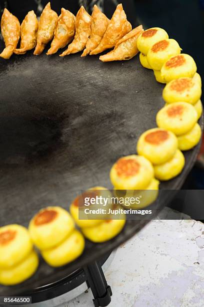 aloo tikka and samosa - potato cake stock pictures, royalty-free photos & images