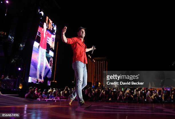 Recording artist Jake Owen performs during the Route 91 Harvest country music festival at the Las Vegas Village on October 1, 2017 in Las Vegas,...