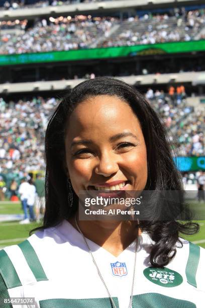 Heather Hill performs the National Anthem before the Jacksonville Jaguars vs New York Jets game at MetLife Stadium on October 1, 2017 in East...