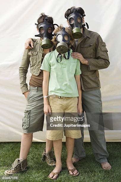 zone Nathaniel Ward Oberst 347 Gas Mask Family Stock Photos, High-Res Pictures, and Images - Getty  Images