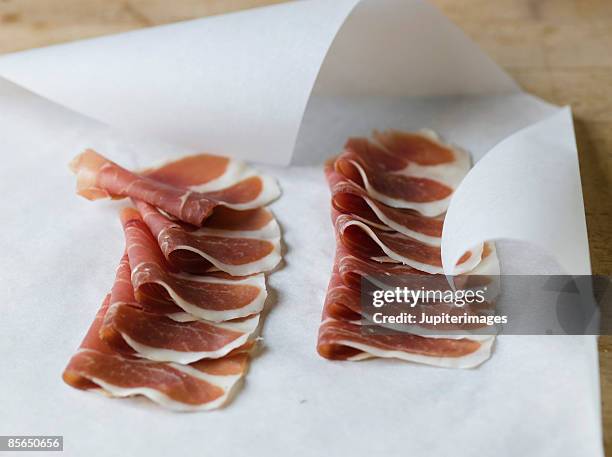 jamon iberico de bellota - butcher paper foto e immagini stock