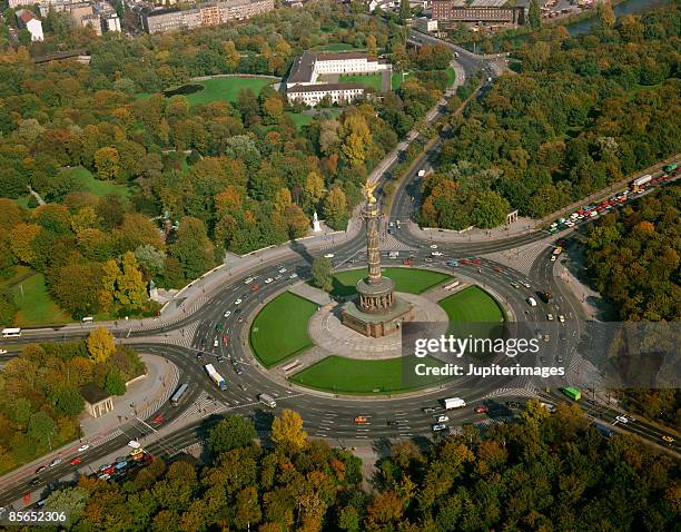 statue , siegessaule , berlin , germany - the tiergarten stock pictures, royalty-free photos & images