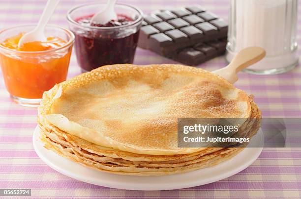 ingredients for sweet crepes - crêpe pancake photos et images de collection