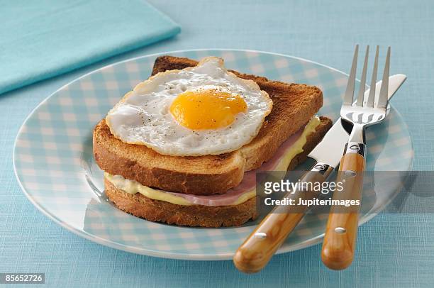 croque madame sandwich - cheese on toast stock pictures, royalty-free photos & images