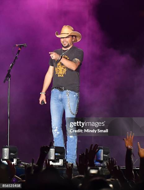 Recording artist Jason Aldean performs during the Route 91 Harvest country music festival at the Las Vegas Village on October 1, 2017 in Las Vegas,...