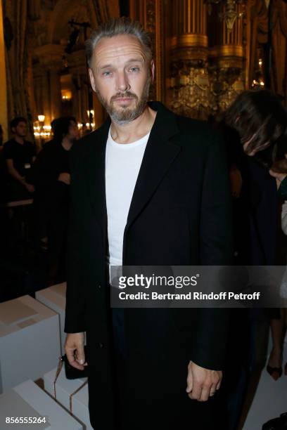 Husband of Stella, Alasdhair Willis attends the Stella McCartney show as part of the Paris Fashion Week Womenswear Spring/Summer 2018 on October 2,...
