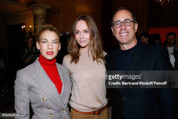 Stylist Stella McCartney standing between Actor Jerry Seinfeld and his wife Jessica pose Backstage after the Stella McCartney show as part of the...