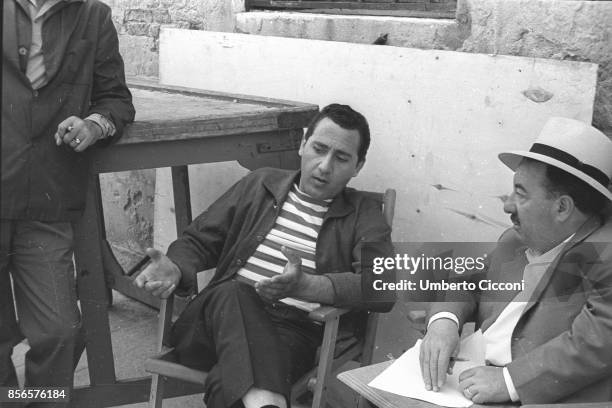 The actor Alberto Sordi talking during the movie 'Venezia, la luna e tu' directed by Dino Risi in 1958.