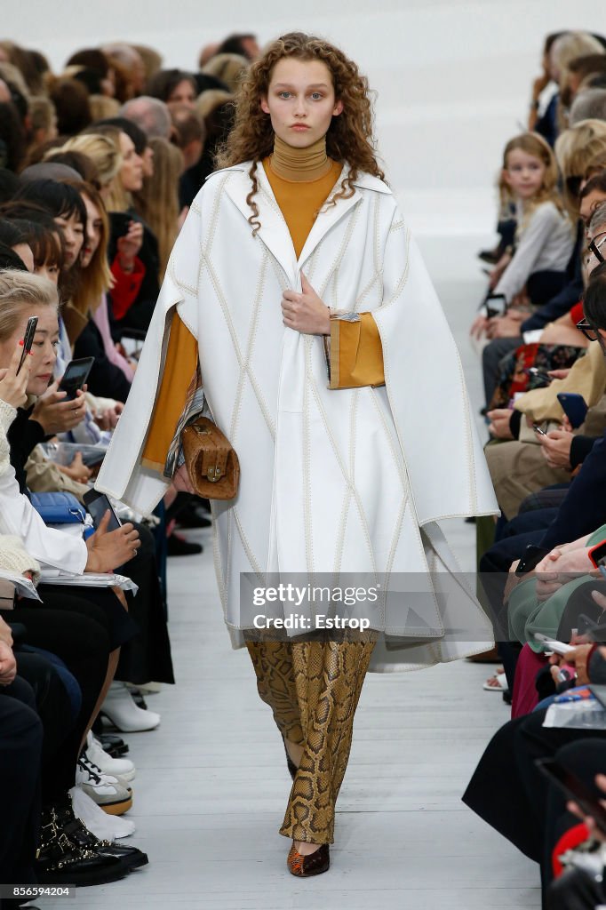 Celine : Runway - Paris Fashion Week Womenswear Spring/Summer 2018