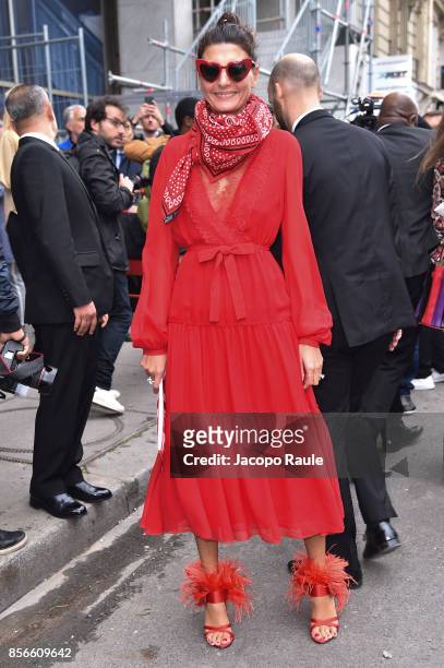 Giovanna Battaglia is seen arriving at Giambattista Valli show during Paris Fashion Week on October 2, 2017 in Paris, France.
