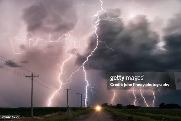 angry sky. nebraska, usa - heavy rain stock pictures, royalty-free photos & images