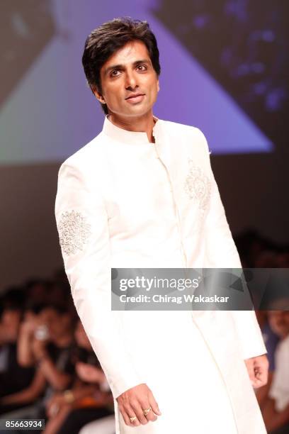 Actor Sonu Sood walks the runway in the Abdul Halder show during Lakme India Fashion Week Autumn/Winter 2009 at Grand Hyatt on March 27, 2009 in...