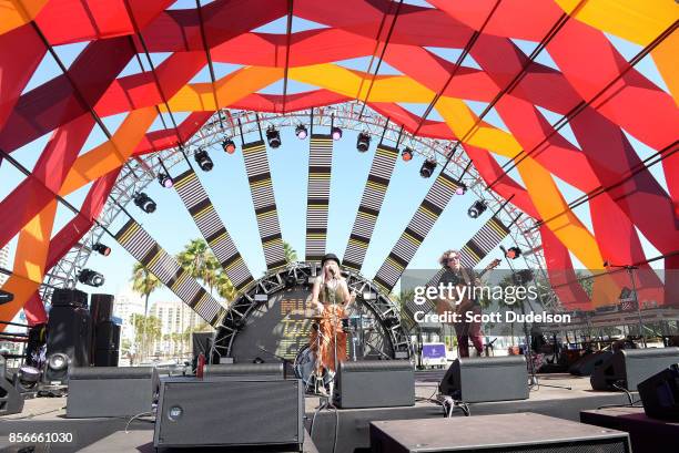 Singers Solange Kaye Marie Igoa and Andrea Walker of the band Bearcoon perform onstage during the 2nd annual Music Tastes Good Festival at Marina...