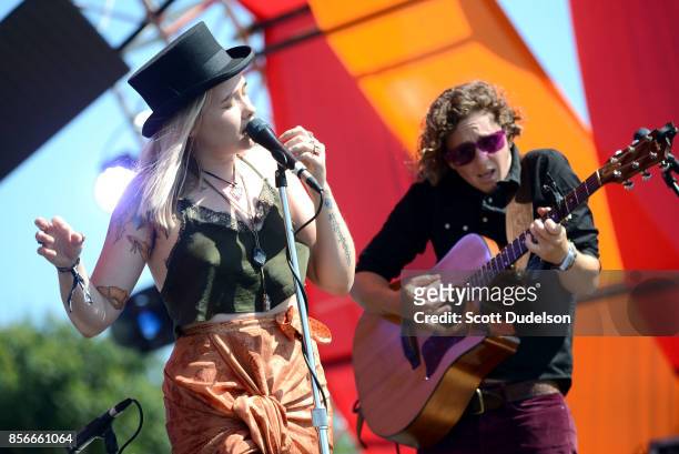 Singers Solange Kaye Marie Igoa and Andrea Walker of the band Bearcoon perform onstage during the 2nd annual Music Tastes Good Festival at Marina...