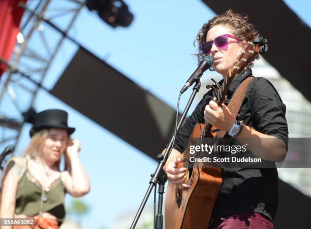 Singers Solange Kaye Marie Igoa and Andrea Walker of the band Bearcoon perform onstage during the 2nd annual Music Tastes Good Festival at Marina...