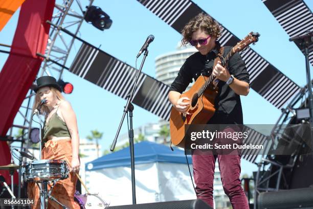 Singers Solange Kaye Marie Igoa and Andrea Walker of the band Bearcoon perform onstage during the 2nd annual Music Tastes Good Festival at Marina...