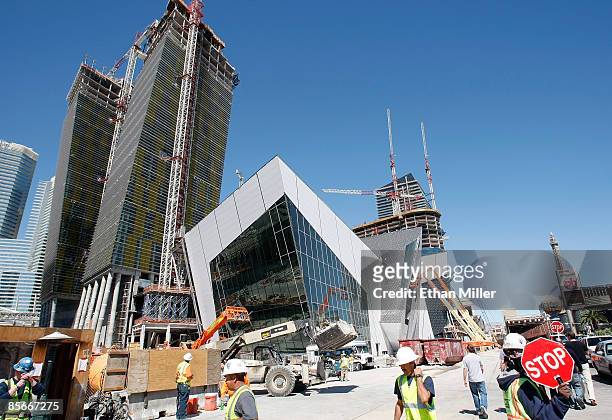 Construction continues on CityCenter, a 67-acre, USD 9 billion mixed-use urban development center on the Las Vegas Strip March 27, 2009 in Las Vegas,...