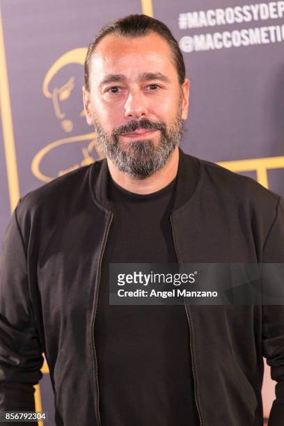 Juanjo Oliva attends M-A-C collection photocall at El Principito theater on October 2, 2017 in Madrid, Spain.