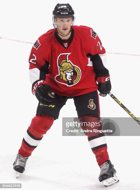 Erik Condra of the Ottawa Senators plays in a game against the Florida Panthers at Canadian Tire Centre on February 21, 2015 in Ottawa, Ontario,...