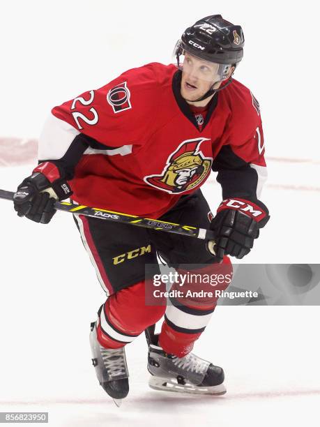 Erik Condra of the Ottawa Senators plays in a game against the Florida Panthers at Canadian Tire Centre on February 21, 2015 in Ottawa, Ontario,...