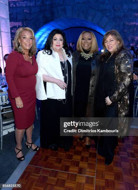 Denise Rich, Debbie Cohen, Patti LaBelle, and Lorraine Schwartz attend the Lung Transplant Project Gala with special guest Patti LaBelle at...